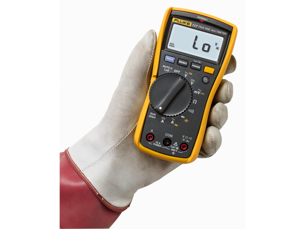 Fluke 117 - Electrician’s Multimeter with Non-Contact Voltage Detection